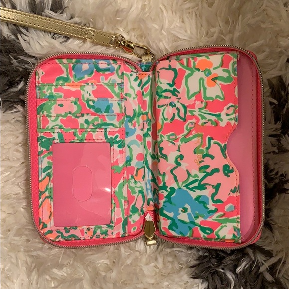 Lilly Pulitzer wristlet 💗 - Picture 3 of 6